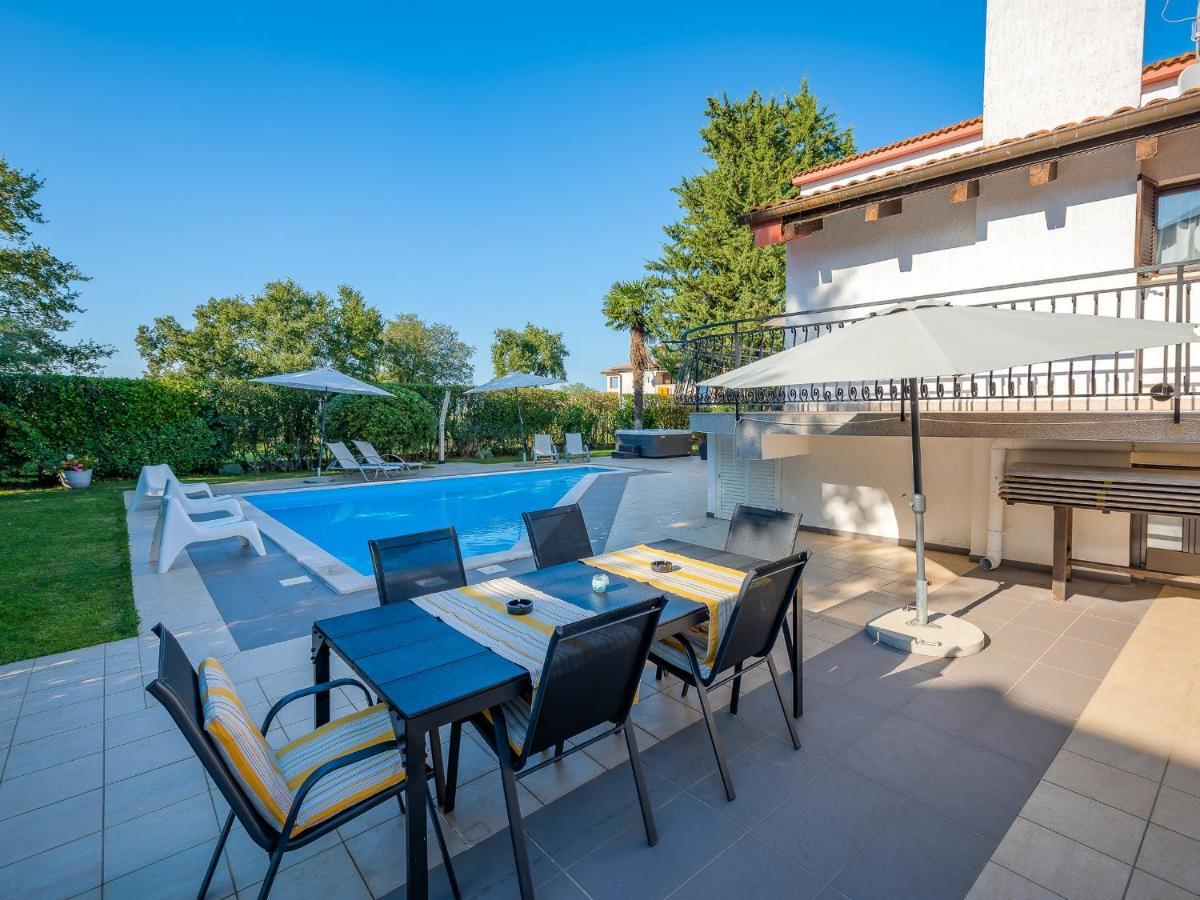 Villa Martimar With Pool And Hot Tub In Istria Rosini Exterior photo